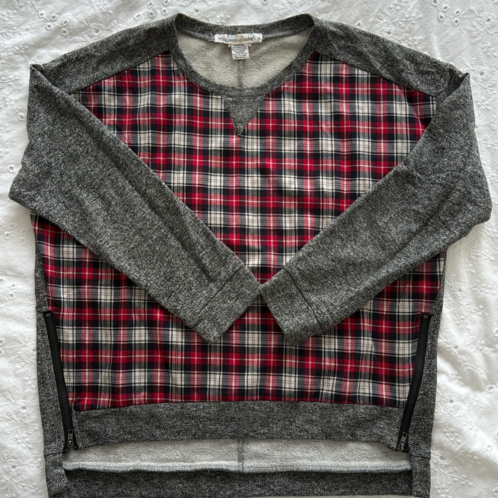 Tartan Pattern Top (Size M)